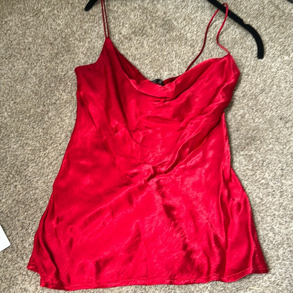 Red 100% polyester xs